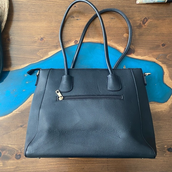 Black and Gold Leather Purse | 2-In-1 Purse Set - Picture 8 of 10